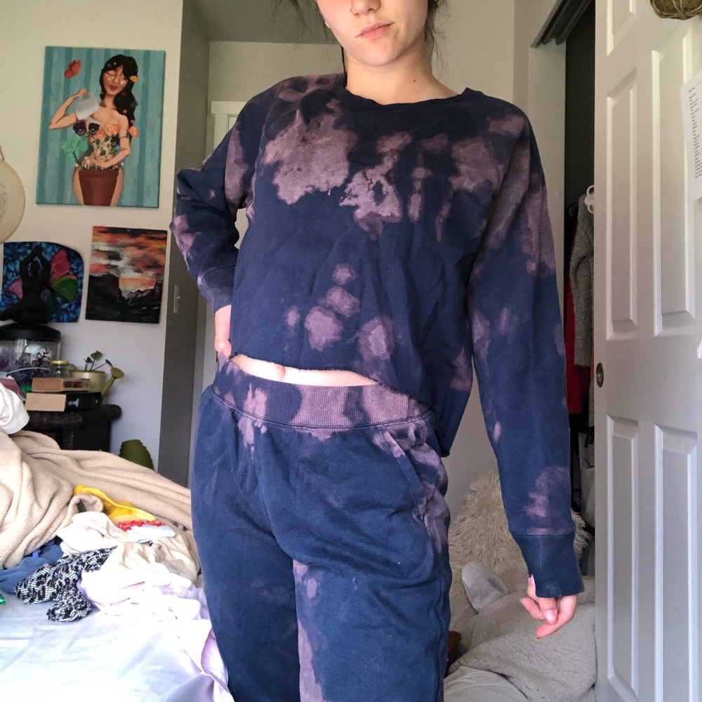 Bleach dyed sweat suit